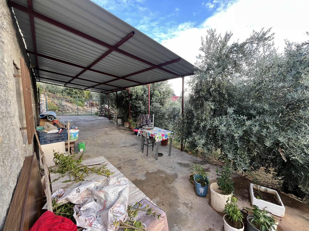 Lemas'ta 387m2 Arsa İçerisinde Müstakil 2 Katlı Ev - 24