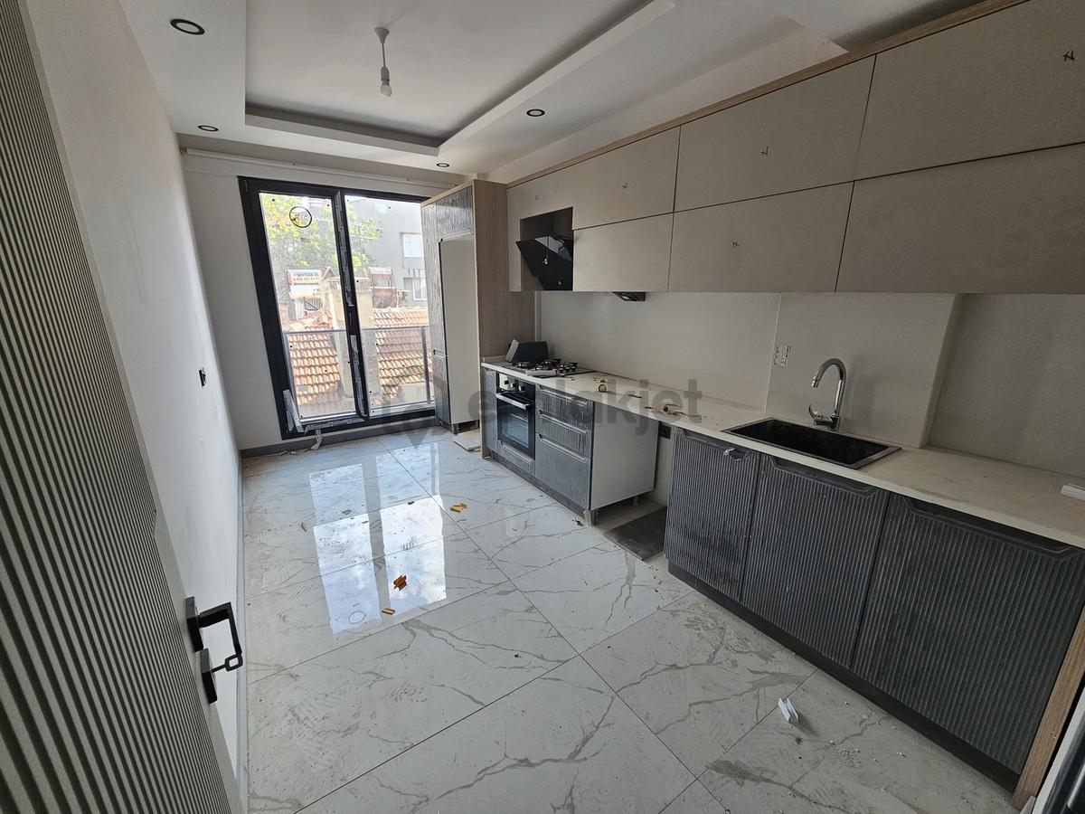 Onmax Burhaniye Merkezde 4+1 180 M2 Satılık Dubleks Daire - 13