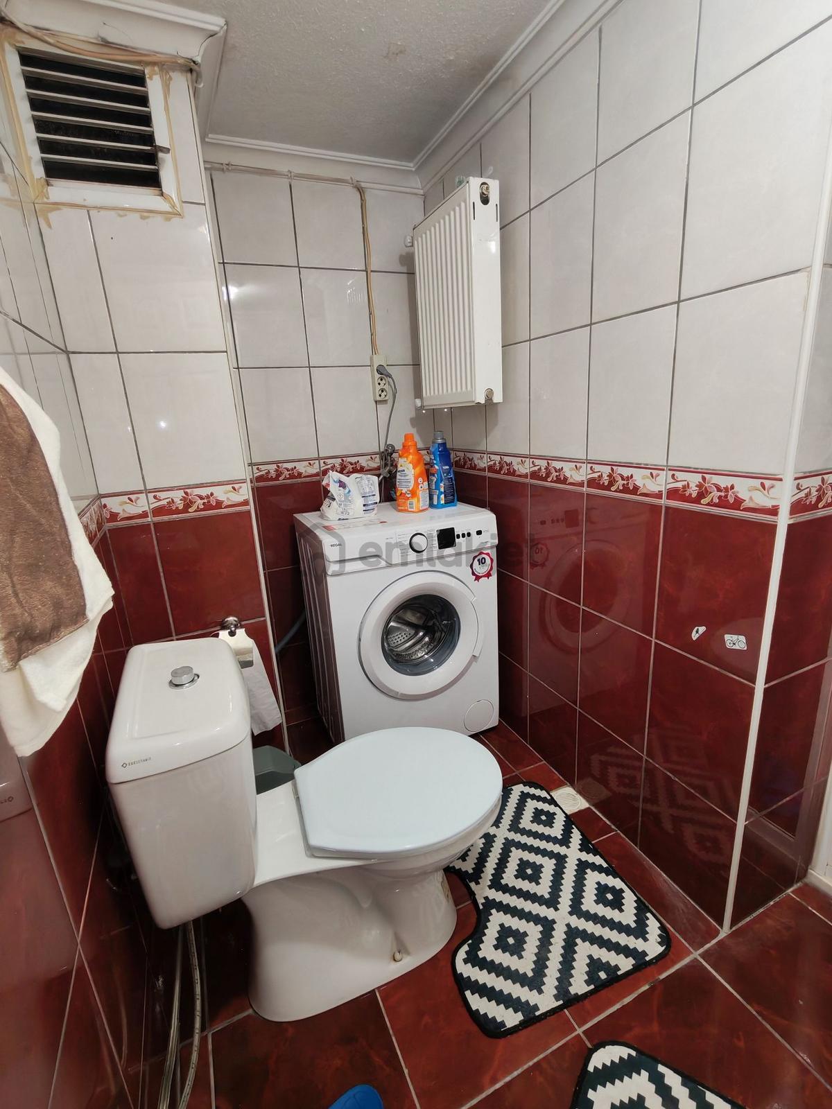 Barış Gayrimenkul'den Eşrefiler Cadde Üzerinde 2+1 Daire. - 9