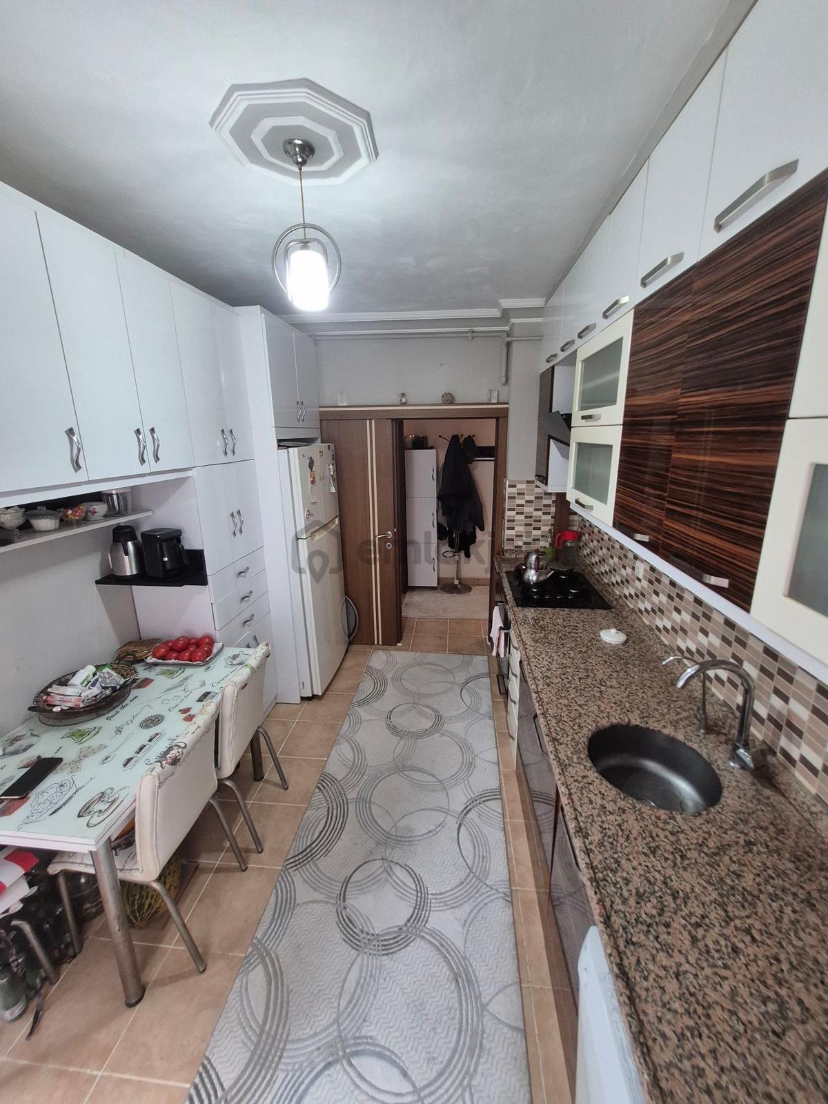 Düdenbaşı Güneş Evleri Sitesinde 3+1 Daire - 6