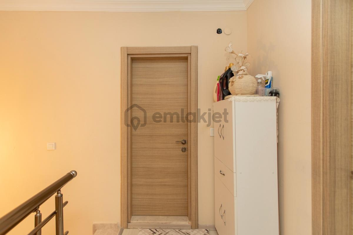 Foça Bağarası Kazım Dirik Mah. Satılık 2+1 Dubleks - 18