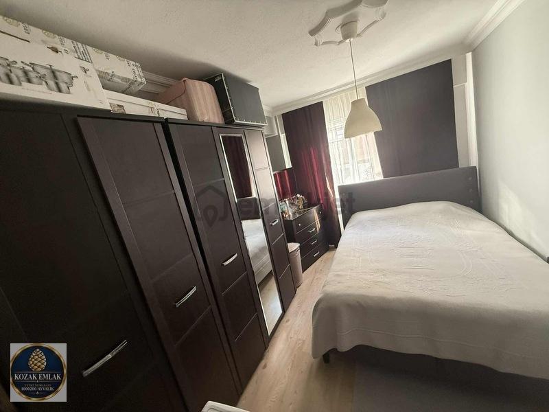 Ayvalık Sarımsaklıda Satılık Şömineli Ön Cephe Yeni Daire - 5