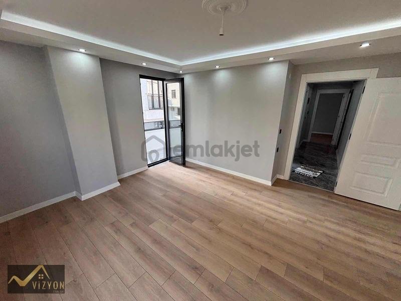 Satılık Asansörlü 2+1 Deniz Manzaralı Daire 3. Kat - 4