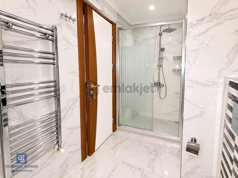 Karşıyaka Bahçelievlerde 3+1 Tadilatlı Kiralık Daire - 19