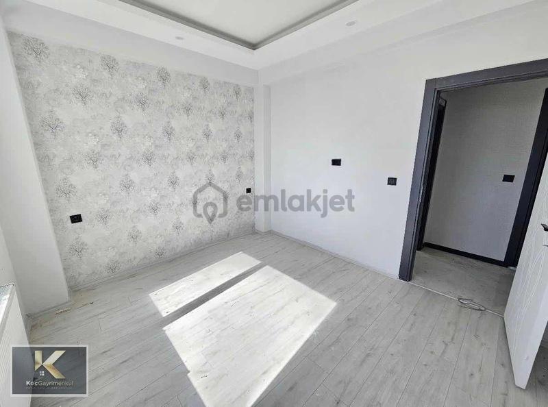Zümrütkent Caddesi Üzeri Satılık 2+1 Sıfır Daire - 6