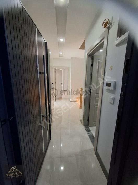 Sarılarda 3+1 Asansörlü Çift Vc Çift Banyolu Kiralık Dubleks - 9