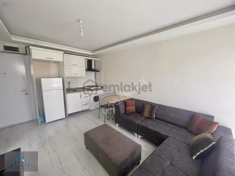 Almina'dan Site İçinde 1+1 Ön Cephe Ara Kat Kiralık Daire - 3