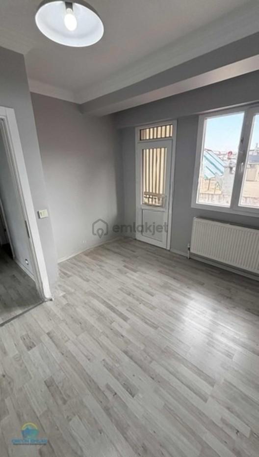 Orçun Emlak'tan Kaymakamlık Caddesinde Kiralık 2+1 Daire - 5