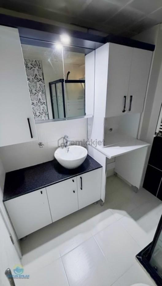 Orçun Emlak'tan Kaymakamlık Caddesinde Kiralık 2+1 Daire - 9