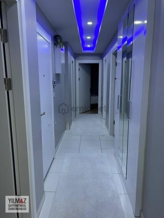 Yılmazdan Şemsipaşada 8 Yıllık 120 M2 1. Kat Daire - 17