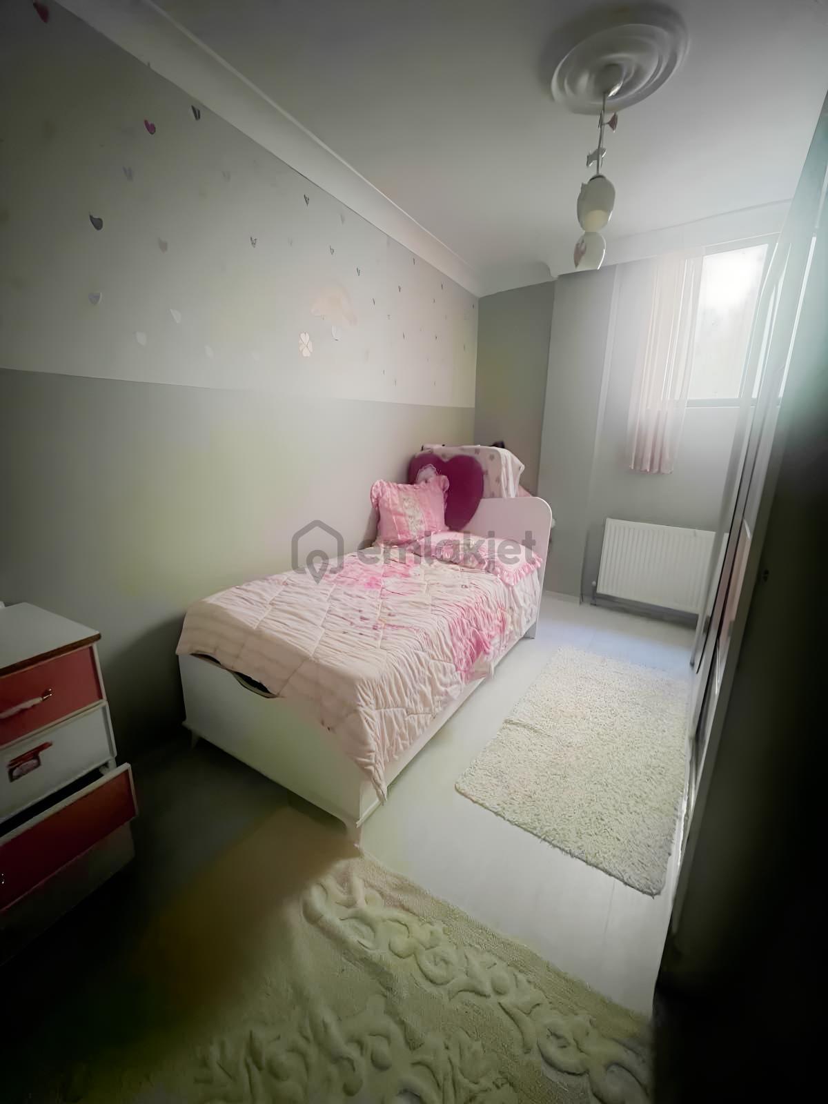 Yeni Mahallede Geniş Ve Kullanışlı 4+1 Ters Dubleks Daire - 8
