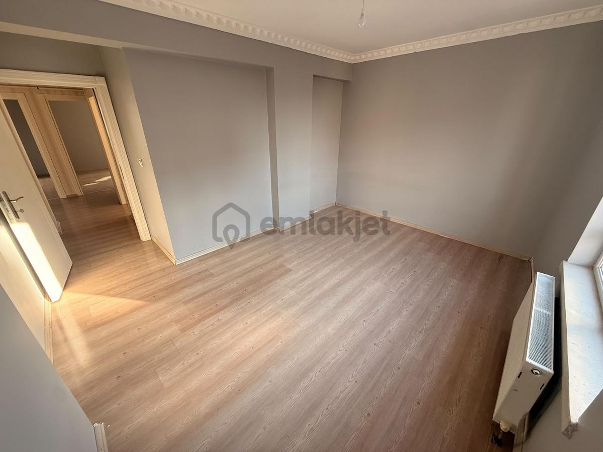 Demirciler'de Katta Asannsörlü Kiralık Daire - 30