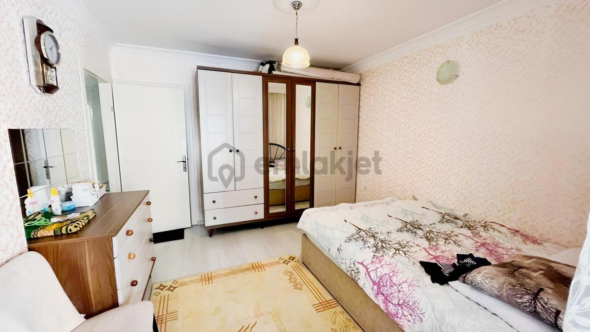 Tek Bloklu Site İçerisinde Ebeveyn Banyolu Full+ Full Yapılı 3+1 - 20