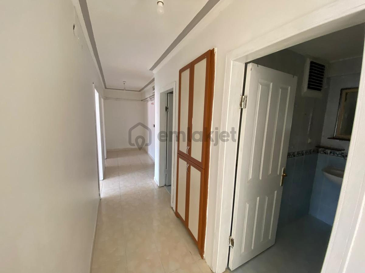 Anadolu Caddesinde Ara Kat Güney Cephe Çift Balkonlu Kiralık - 30