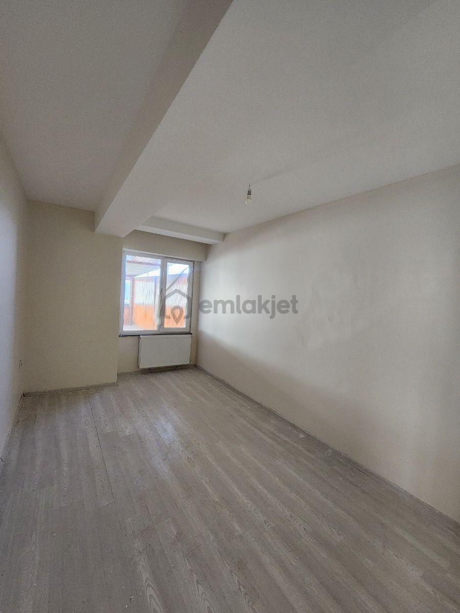 Yenibeşevler Delux Ara Kat 3+1 Geniş Teraslı Daire - 6