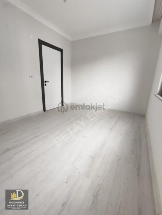 Yeni Mahallede Ara Kat 1+1 Balkonlu Ön Cephe Kiralık Daire - 22