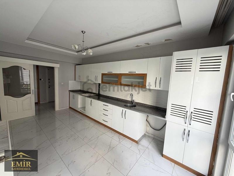 Fıstıklıkta Kiralık 3+1 Daire... - 3
