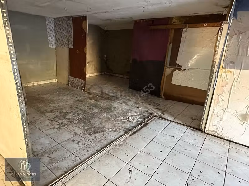 Maltepe Sanayi Bölgesinde Genis Kullanışlı İşyeri - 3