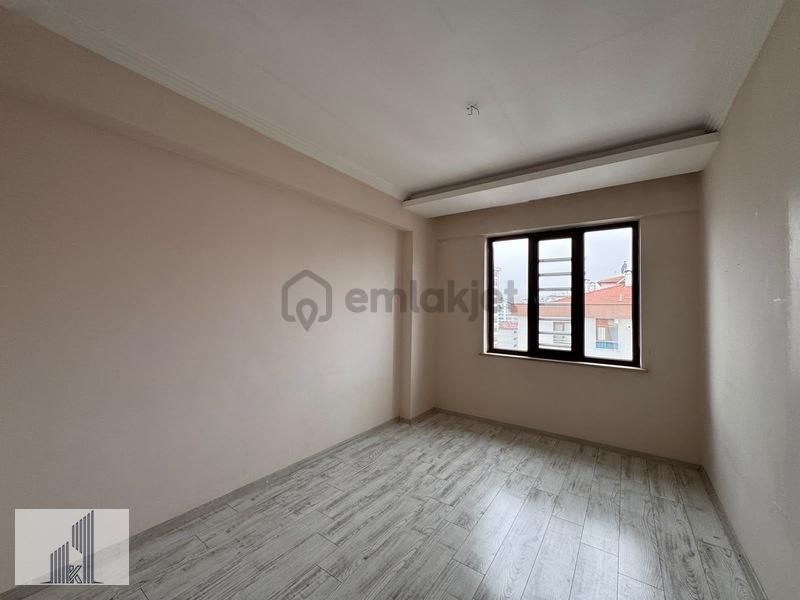 Kadir Dikiciden Beyşehir Caddesinde Kiralık 4+1 Daire - 12