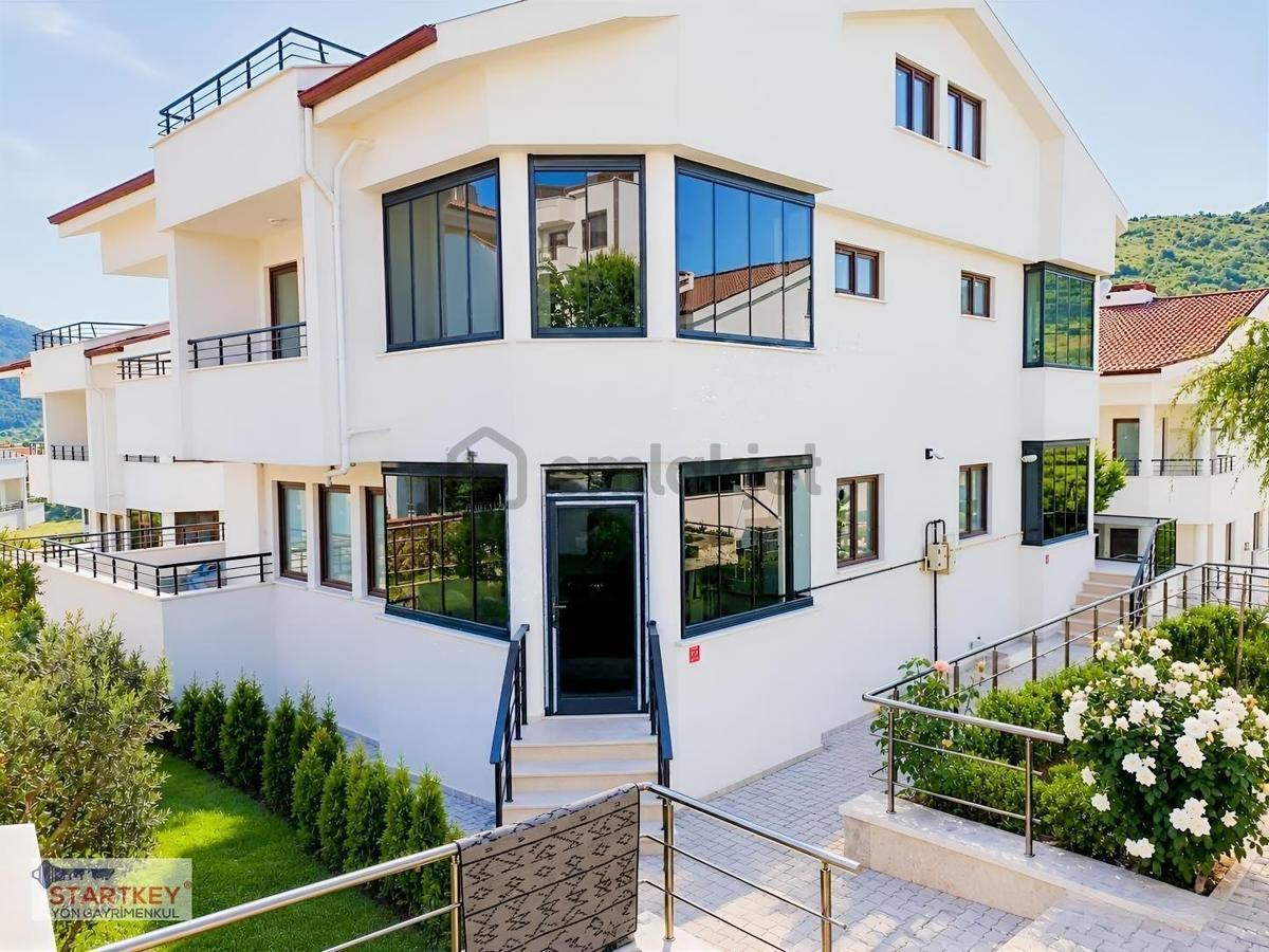 Kuvayi Milliye'de Kiralık 5+2 Villa