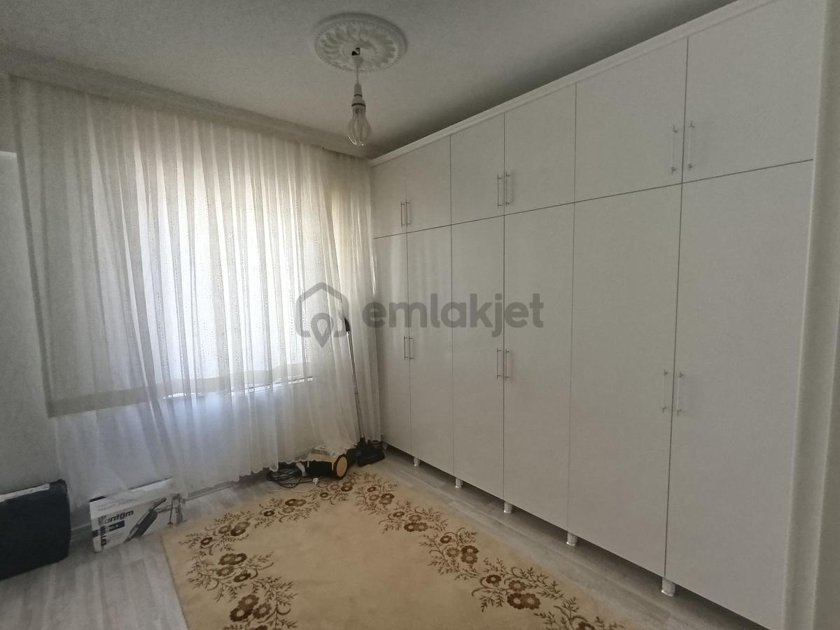 Acil Sanayi Mahallesinde Satılık 4+1 Daire - 12
