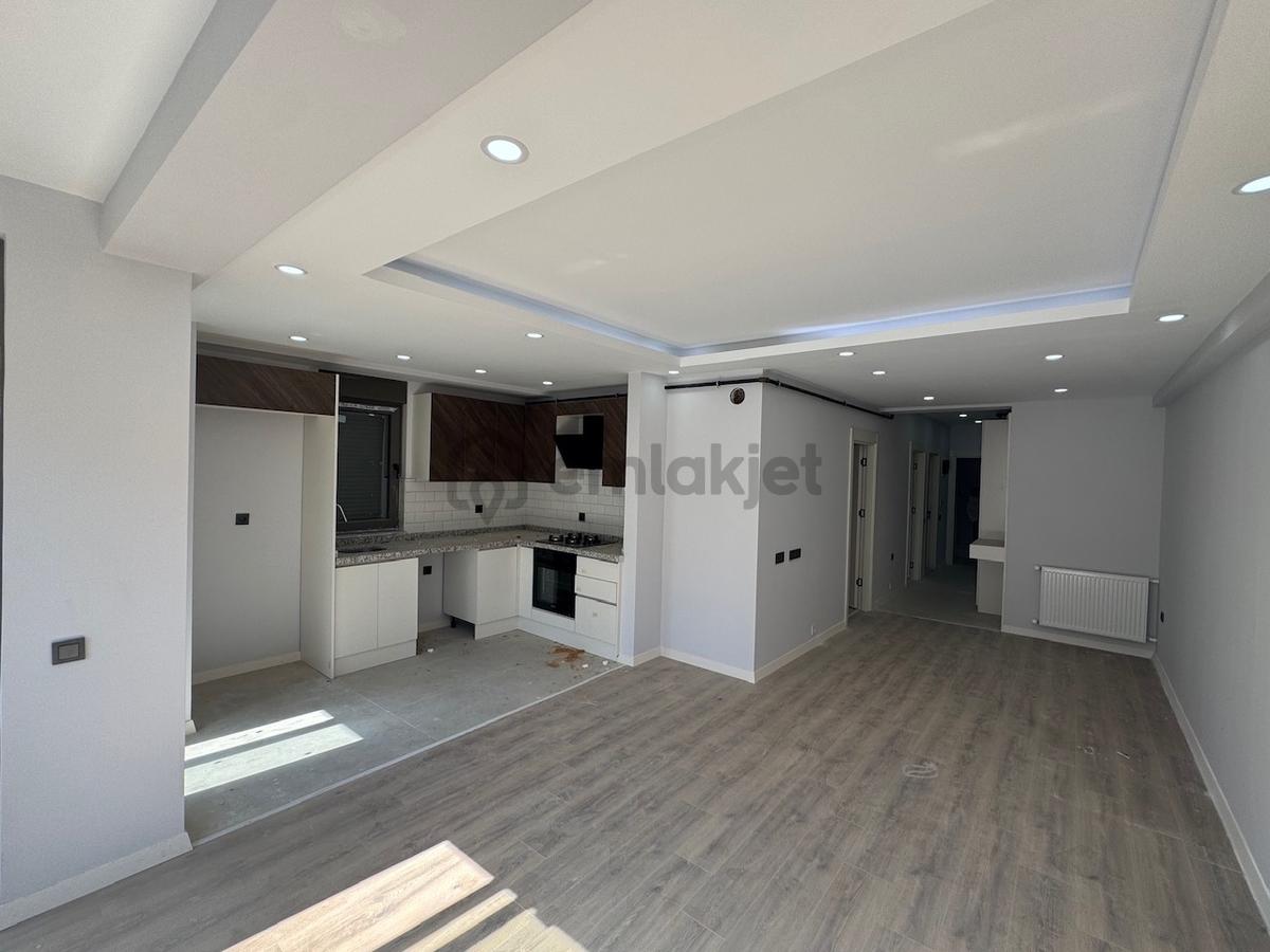 Işıklar Caddesine Yakın Satılık 3+1 Daire - 17