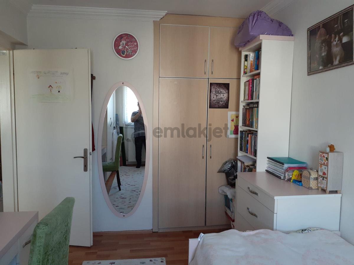 Bornova Evka 4 De 3+1 Kiralık Eşyalı Daire - 15