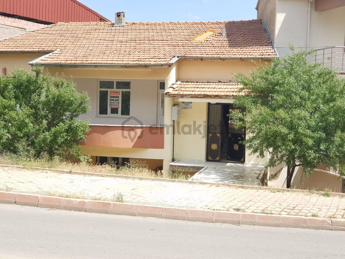 Abdullah Paşa Mahallesi Kiralık 2+1 Müstakil Ev - 26