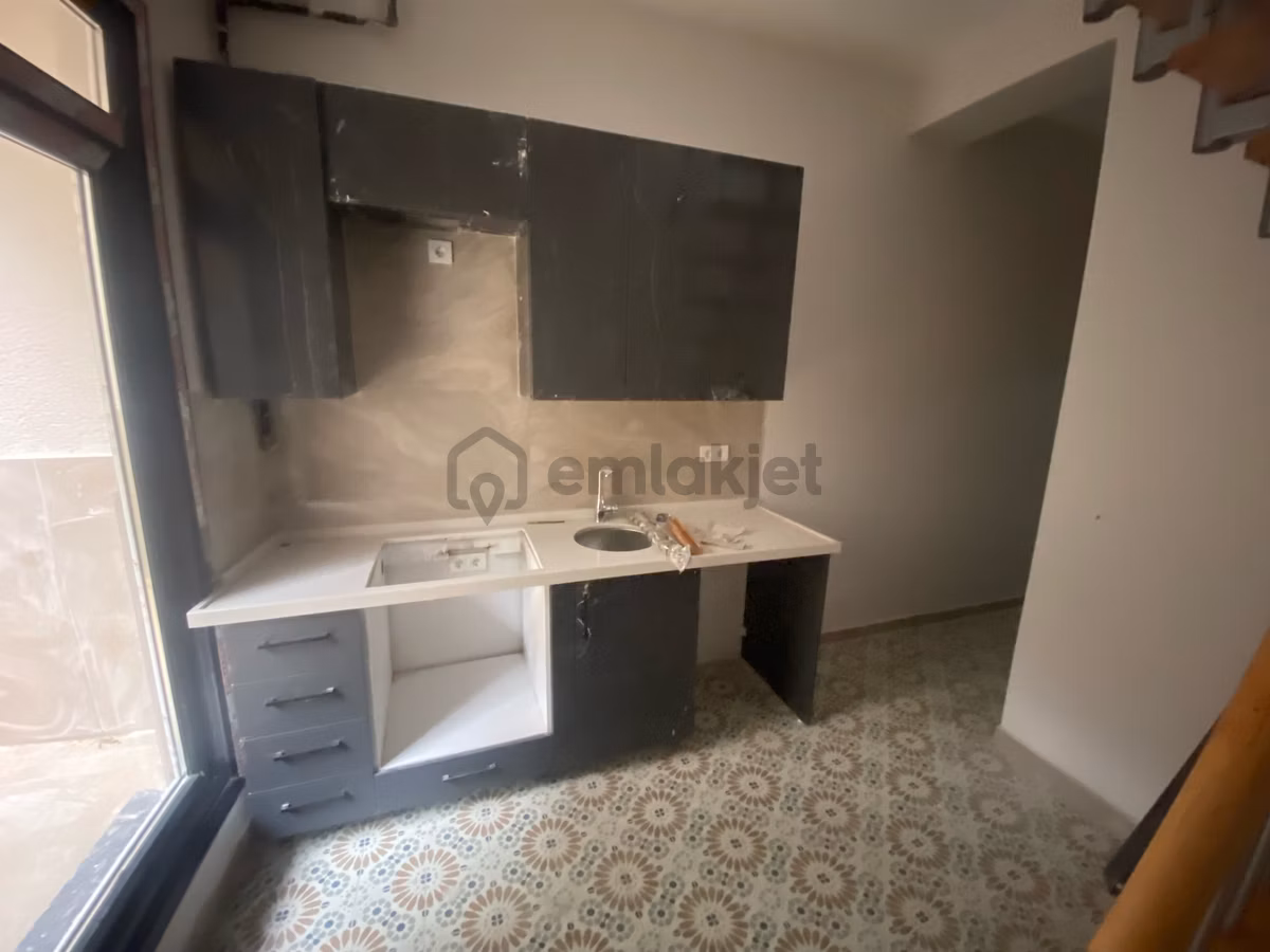 Üsküdar Miroğlu Sk.da 2+1 Sıfır Ters Dubleks Satılık Daire - 13