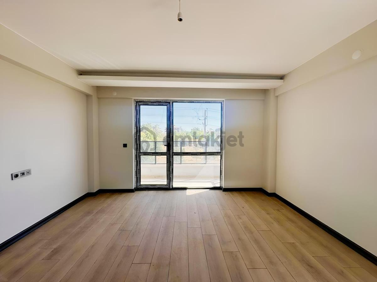Alaçatıdan Arakat / Kaliteli İşçilik / Önü Full Açık / 1+1 - 20
