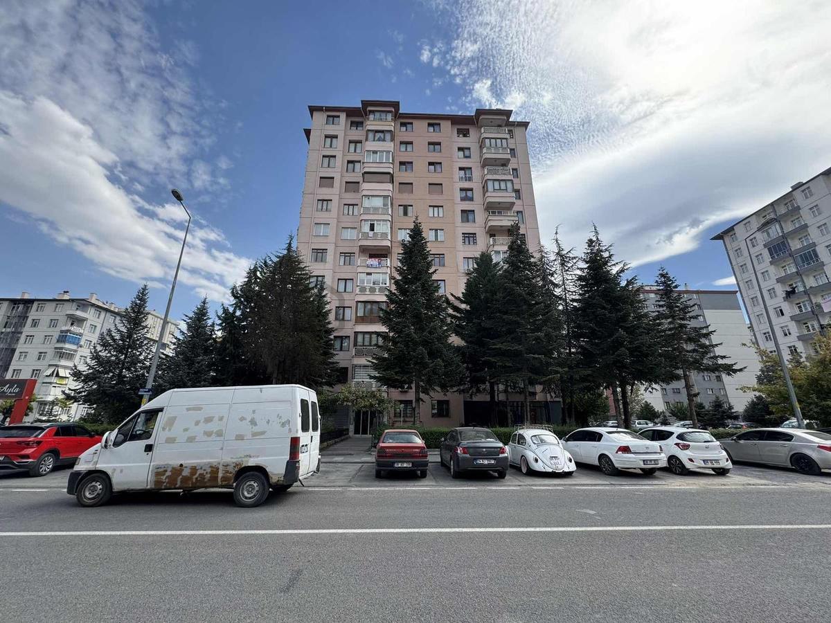 Erciyesevler Mah Satılık Arakat 3+1 Daire - 7