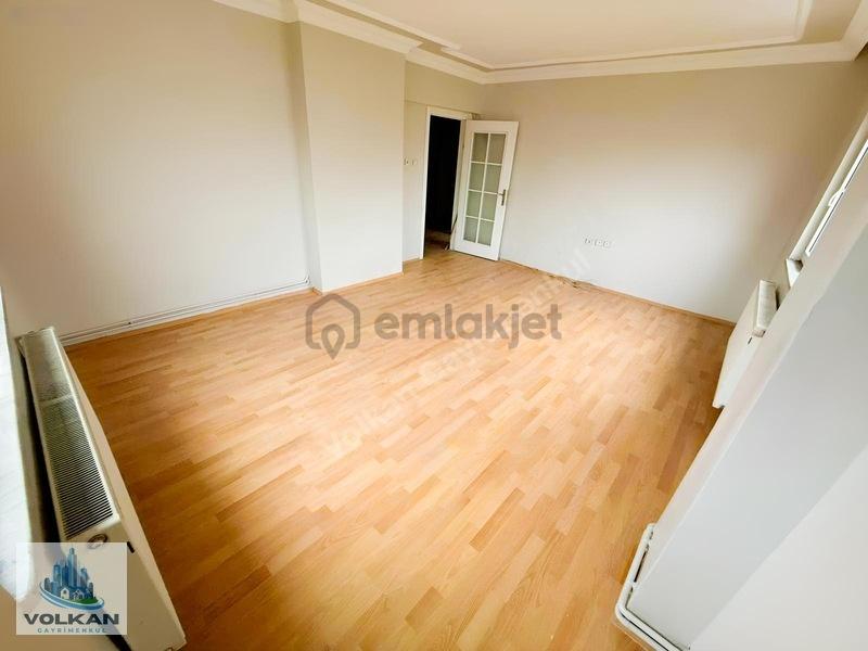 Uğurmumcu Mah. 2 + 1 90 Metre² Kiralık Asansörlü 4. Kat Daire - 14
