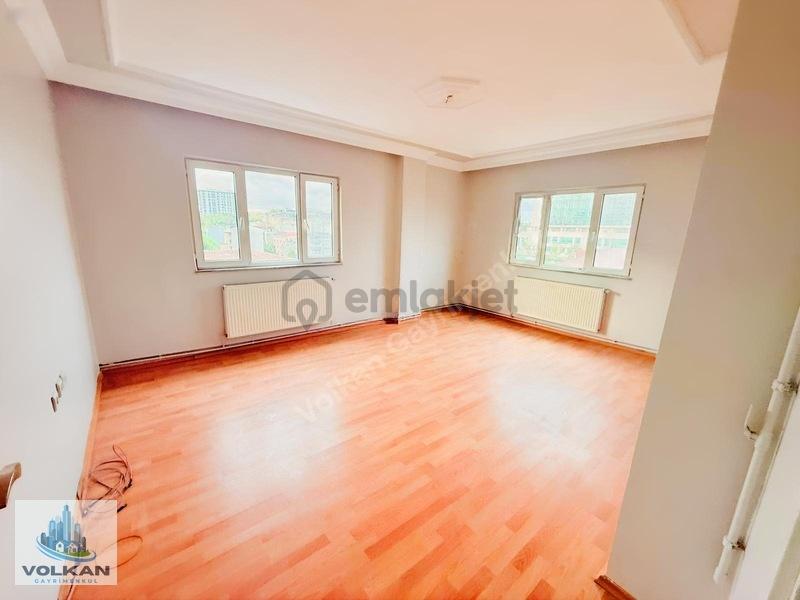 Uğurmumcu Mah. 2 + 1 90 Metre² Kiralık Asansörlü 4. Kat Daire - 3