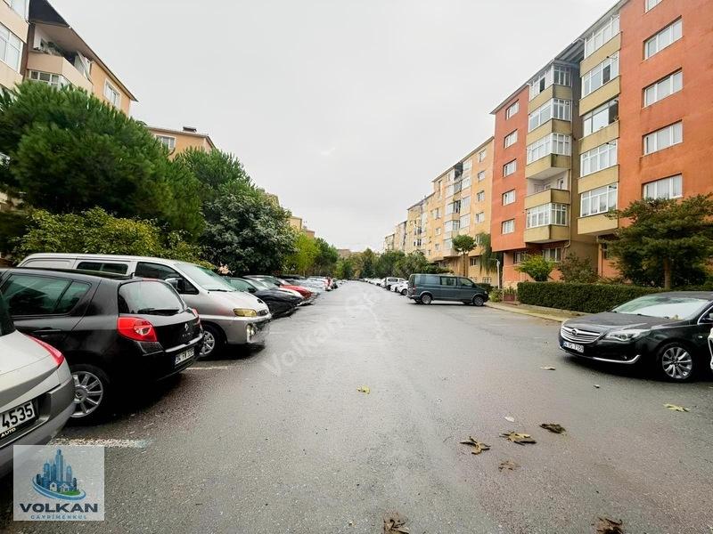 Uğurmumcu Mah. 2 + 1 90 Metre² Kiralık Asansörlü 4. Kat Daire - 28