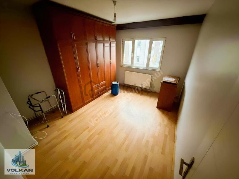 Uğurmumcu Mah. 2 + 1 90 Metre² Kiralık Asansörlü 4. Kat Daire - 25