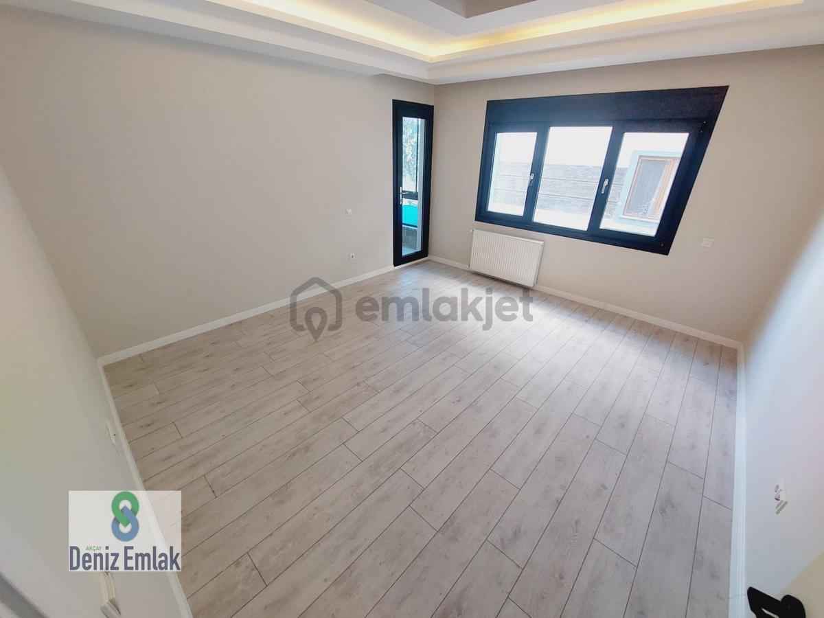 Denizden Akçayda Asansörlü Doğalgazlı Yeni Satılık 2+1 Daire. - 11
