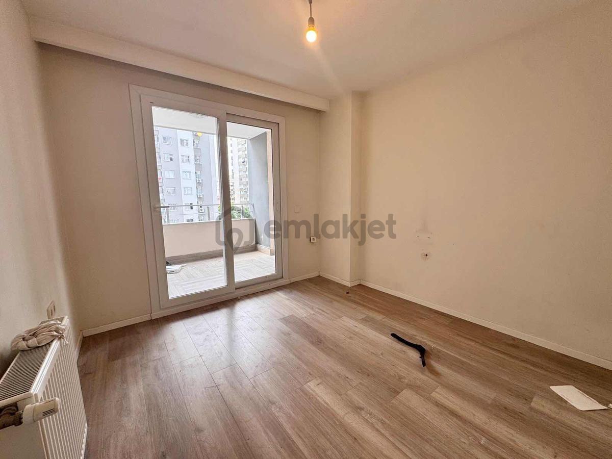 Merkezi Konum 2+1 Çift Banyolu Daire - 12