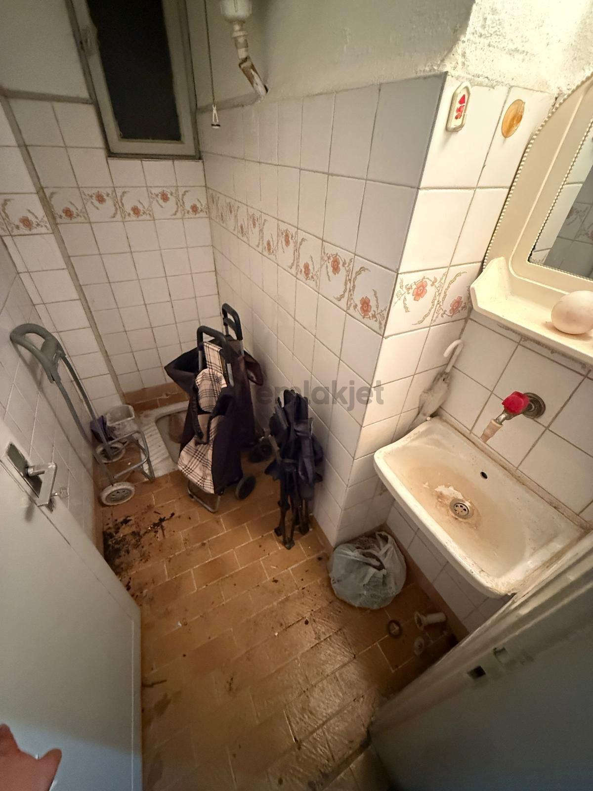 Kurtuluş Mahallesinde Ana Cadde Üzeri 3+1 Satılık Daire - 7