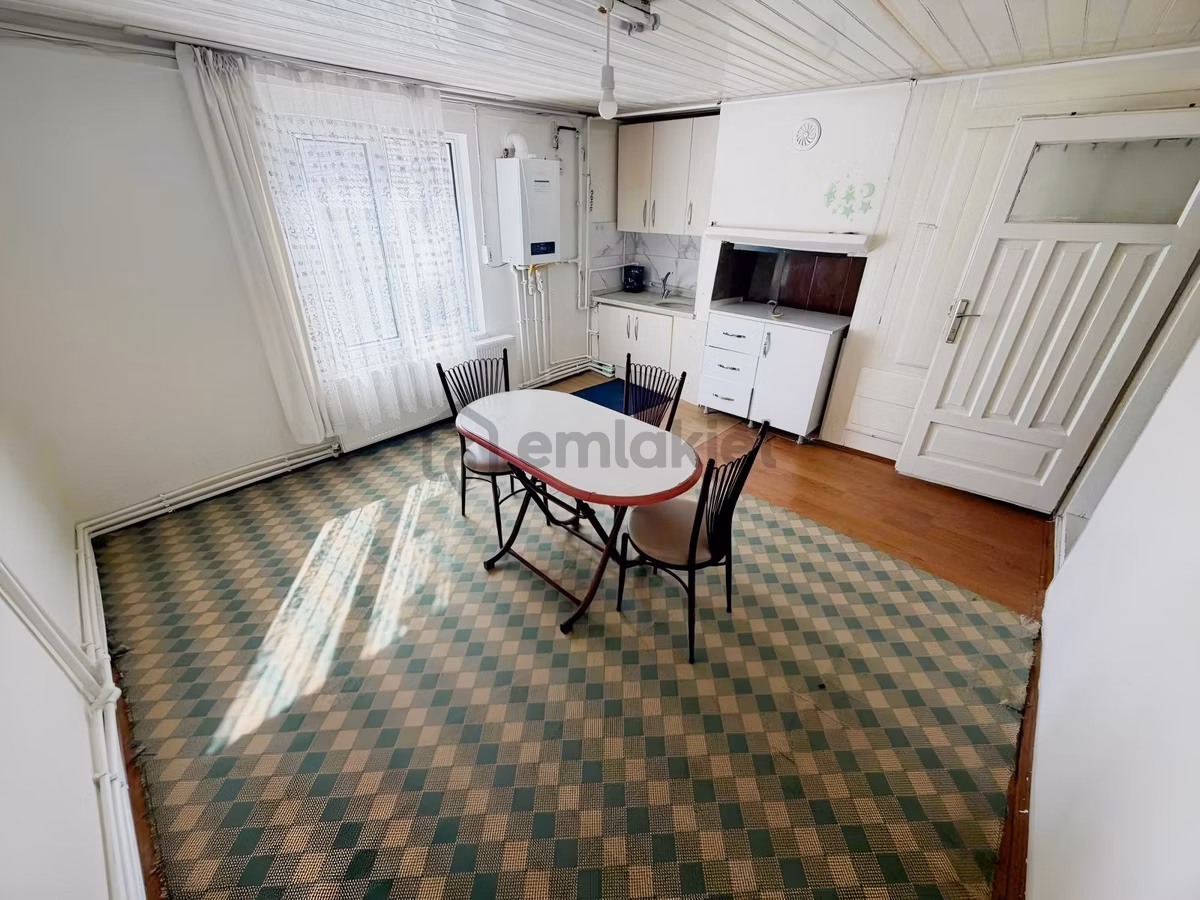 Çamlıdere Merkezde Kiralık Doğalgazlı Eşyalı 2+1