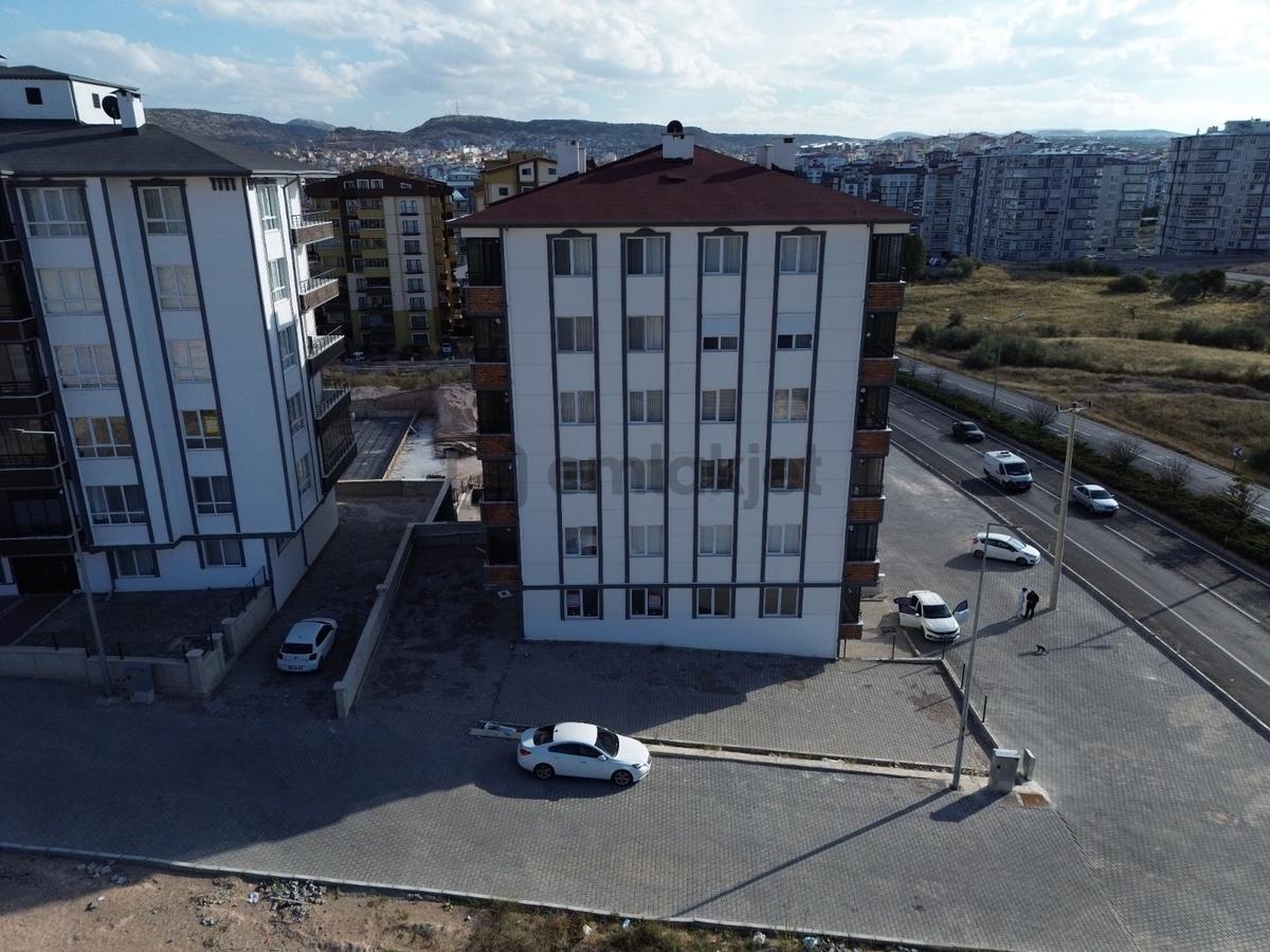 Nar Yeni Mahallede Yol Kenarında Satılık 2+1 Daire - 3