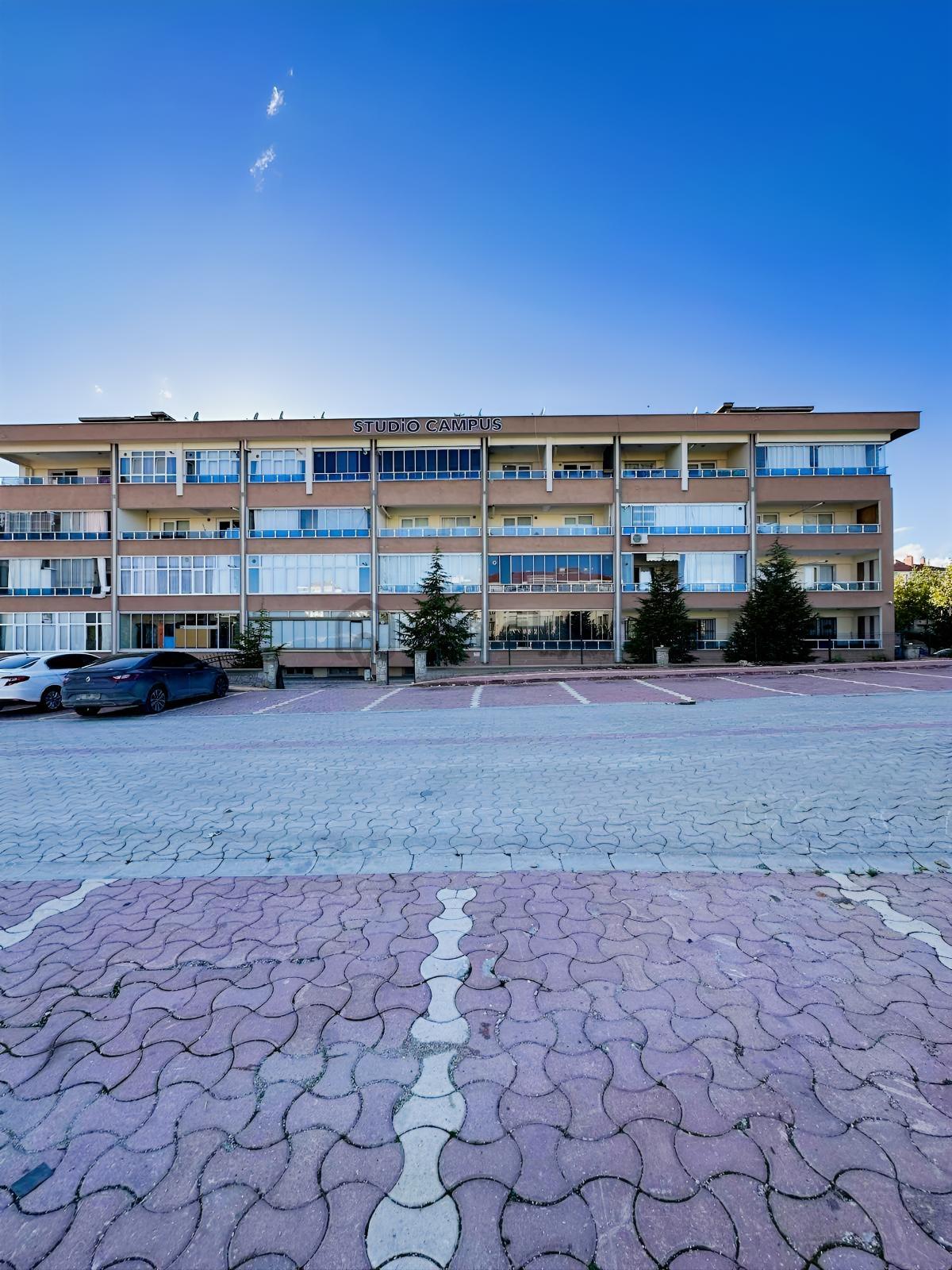 Mehmet Akkuştan Kosavada Kiralık Eşyalı 1+1 Daire