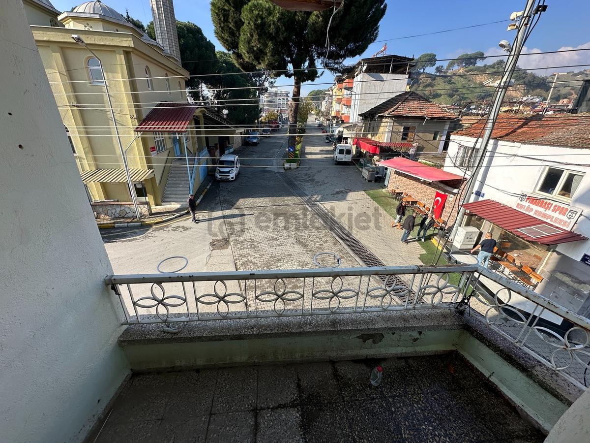 Nazilli Hürriyet Caddesinde Komple Satılık Bina + Dükkan - 18