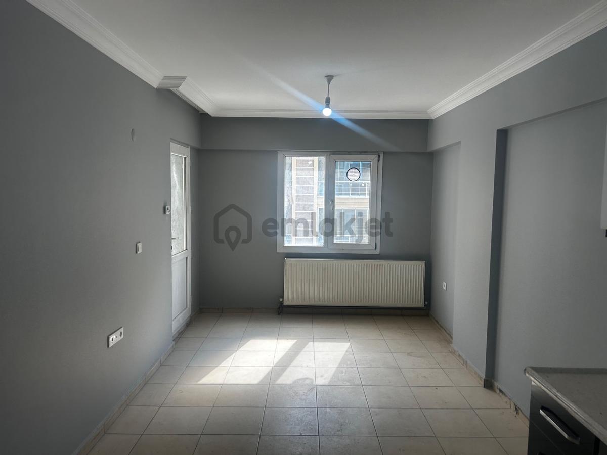 Sahibinden Doğalgazlı, Asansörlü, Emlakçısız, Merkezde 2+1 Daire - 11