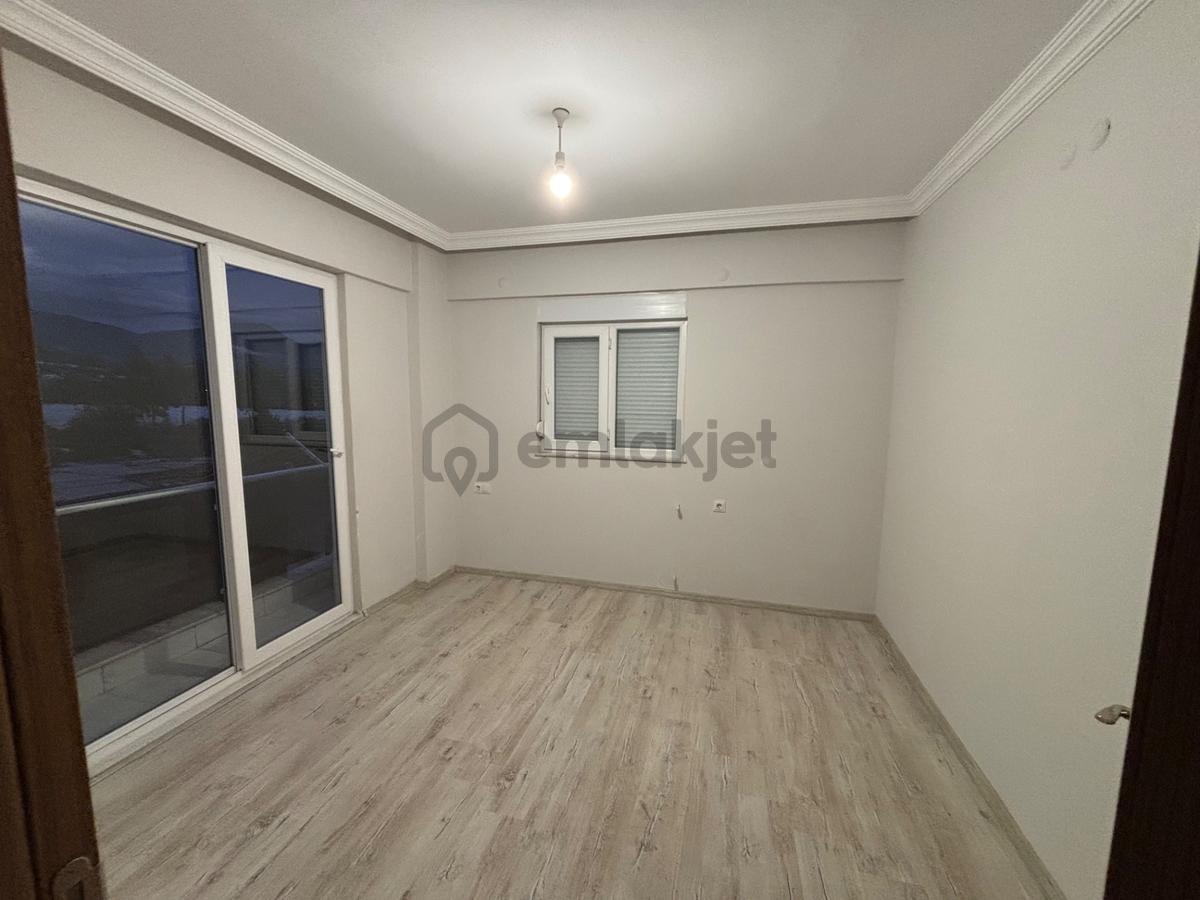 Sarıcasu Mahallesi'nde Geniş Balkonlu Kiralık 2+1 Daire - 7