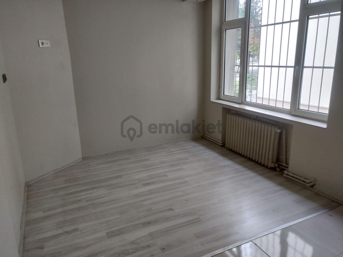 Çekirge Cadde Üzeri 3+1.125m.1.kat Kombili Daire - 30