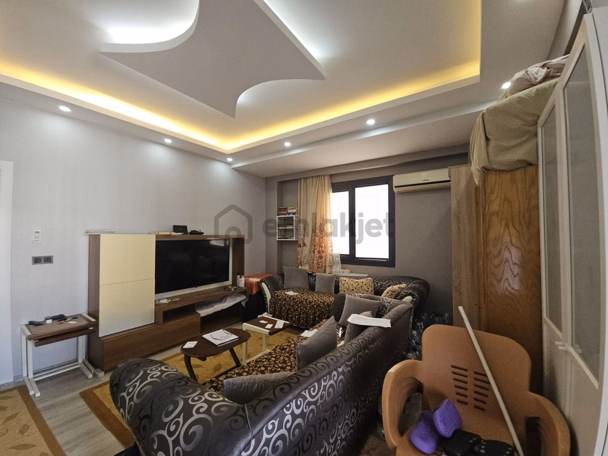 Ulaş Emlaktan Narlıkuyuda Cadde Üzeri Satılık 3+1 Geniş Daire - 8