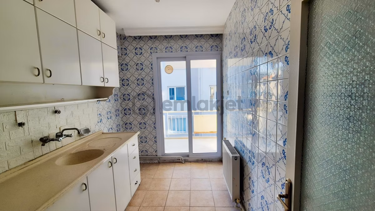 Balçova Metro Durağı Yakını Geniş 2+1 Kiralık Daire - 15