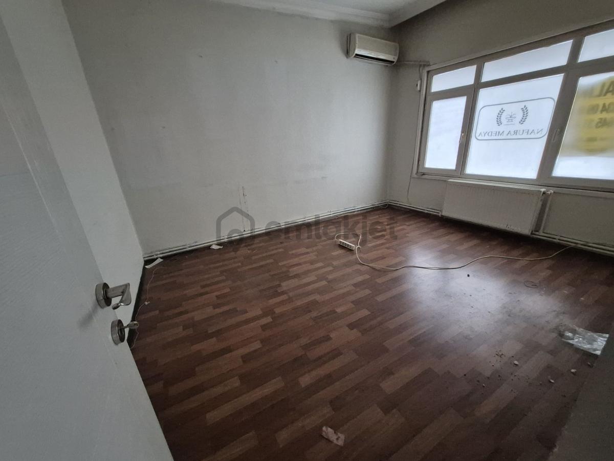 Deva'dan Halk Caddesi Dibinde Kombili Balkonlu 2+1 Ofis - 8