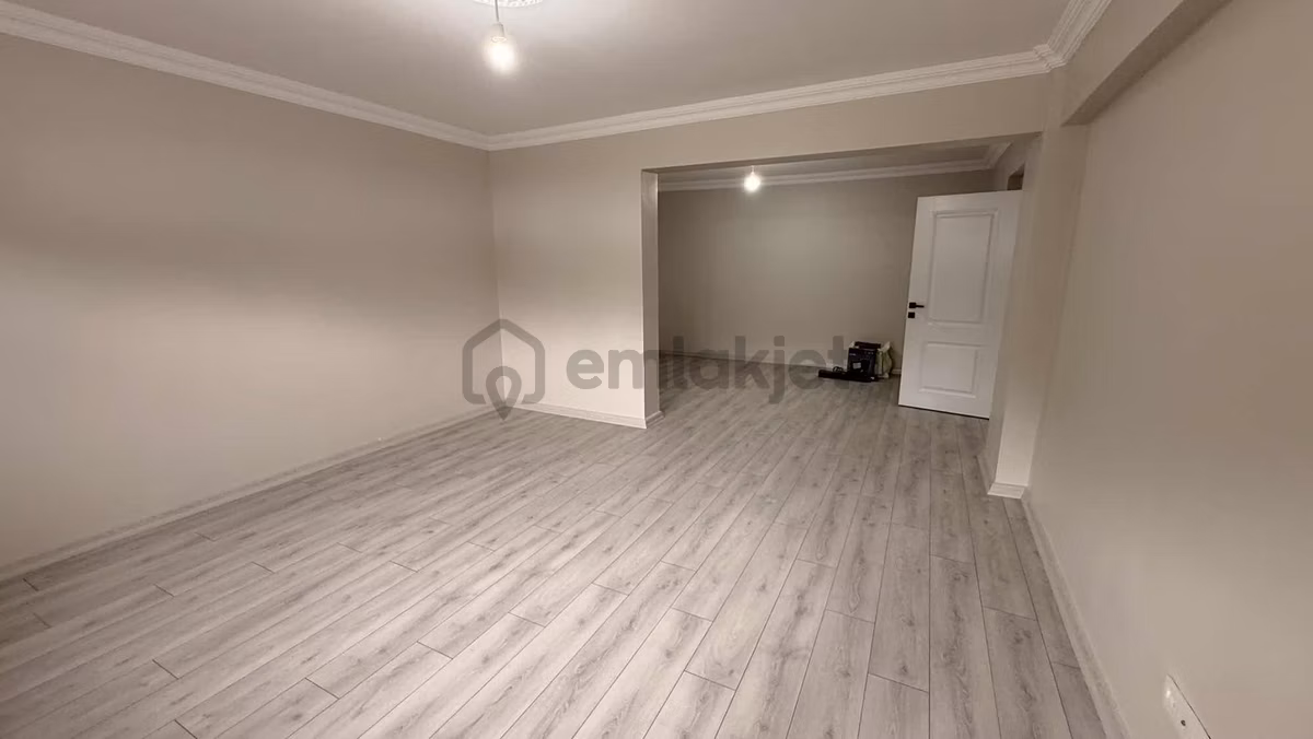 Durusu Park Sitesi Geniş 2,5+1 Girişkat Daire - 4