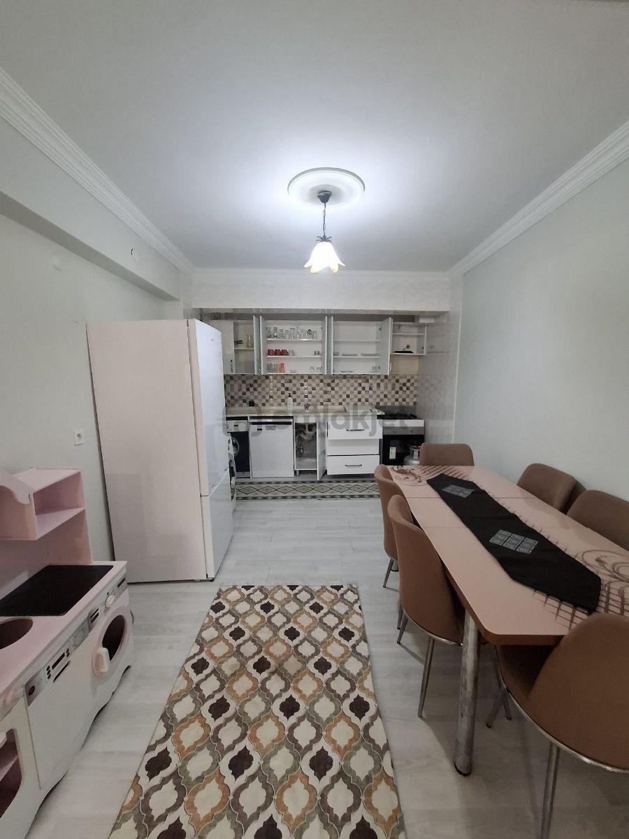 Kuşadası Merkezde Eşyalı Kiralık 2+1 Daire - 15
